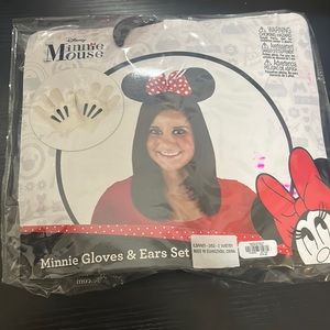 Minnie Mouse Glove and Ears Set